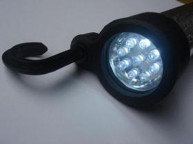 TOOL RACK 0014 - LAMPARA/LINTERNA PORTATIL 60+9 LEDS